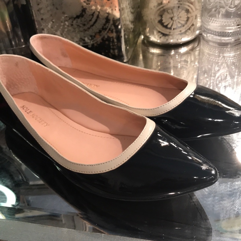 Black and white flats